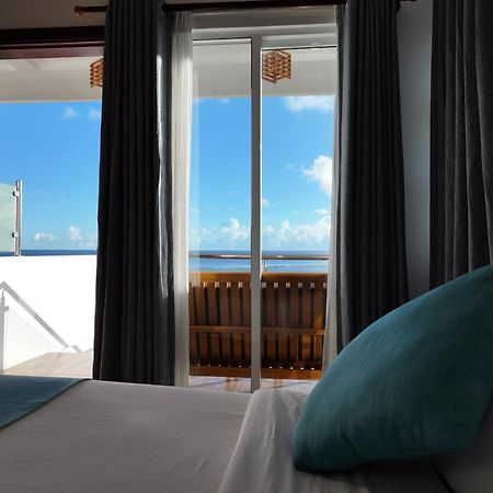 รีฟ เอดจ์ ทุลุสดู Hotel Thulusdhoo ภายนอก รูปภาพ