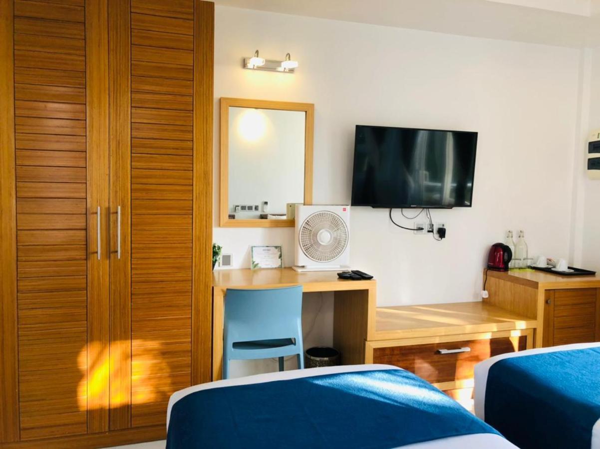 รีฟ เอดจ์ ทุลุสดู Hotel Thulusdhoo ภายนอก รูปภาพ