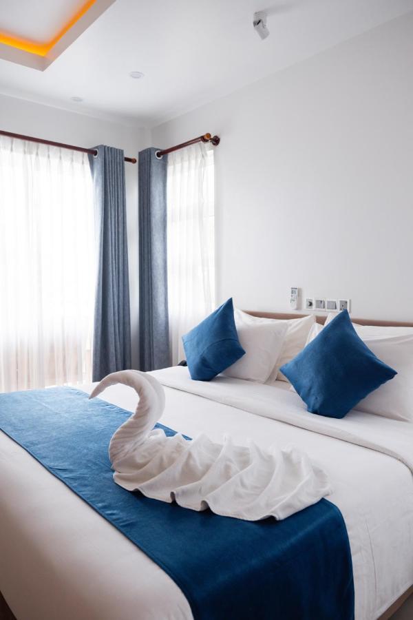 รีฟ เอดจ์ ทุลุสดู Hotel Thulusdhoo ภายนอก รูปภาพ