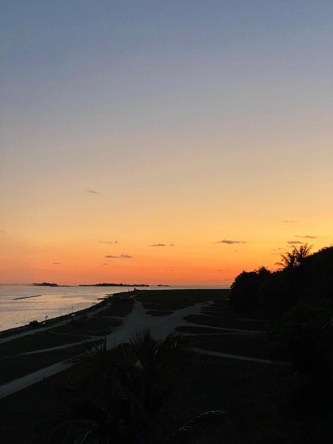 รีฟ เอดจ์ ทุลุสดู Hotel Thulusdhoo ภายนอก รูปภาพ