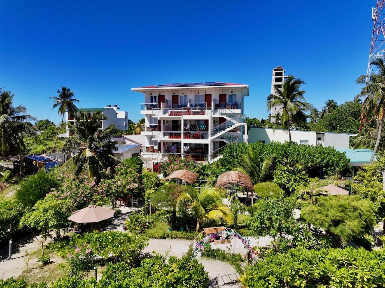 รีฟ เอดจ์ ทุลุสดู Hotel Thulusdhoo ภายนอก รูปภาพ