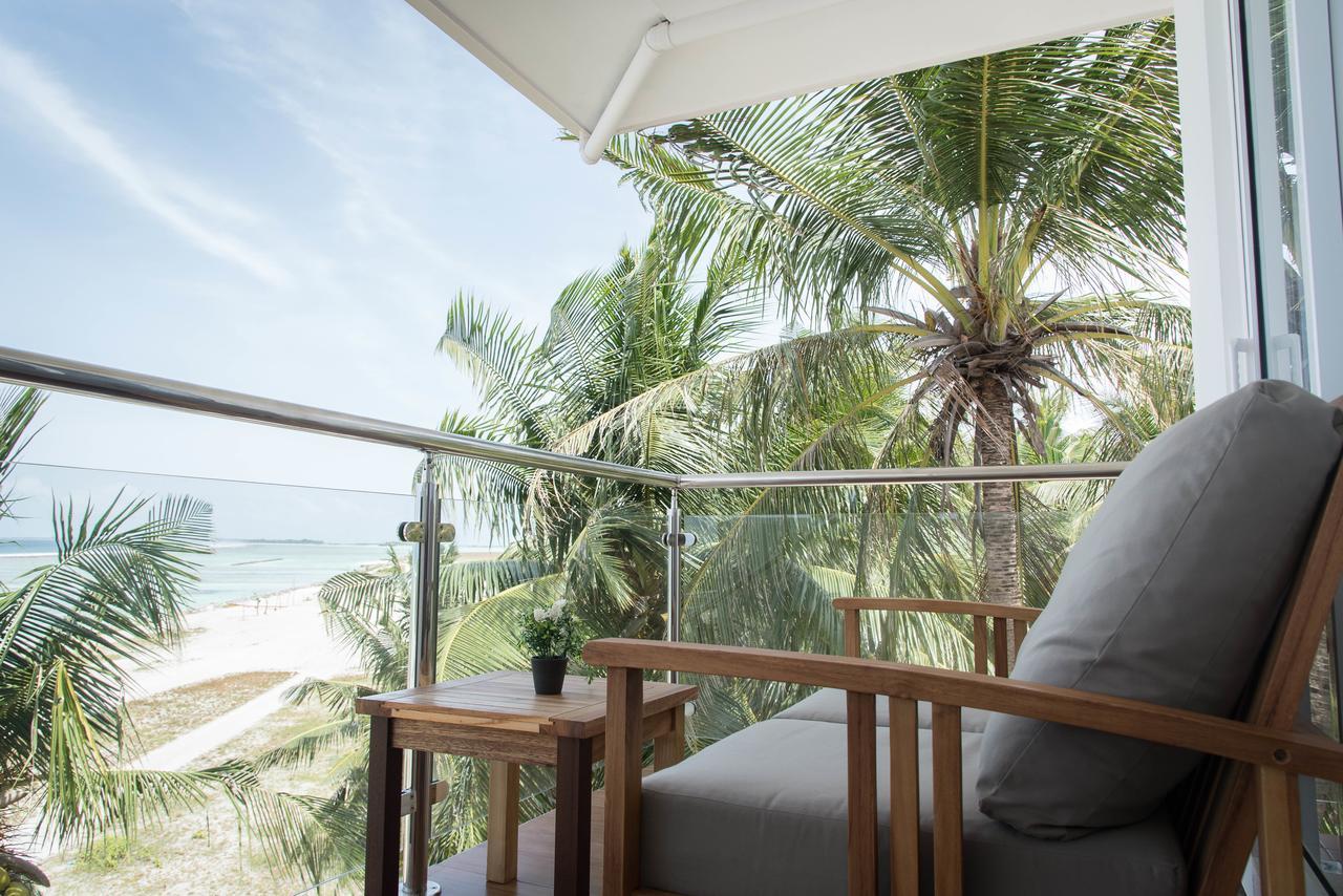 รีฟ เอดจ์ ทุลุสดู Hotel Thulusdhoo ภายนอก รูปภาพ