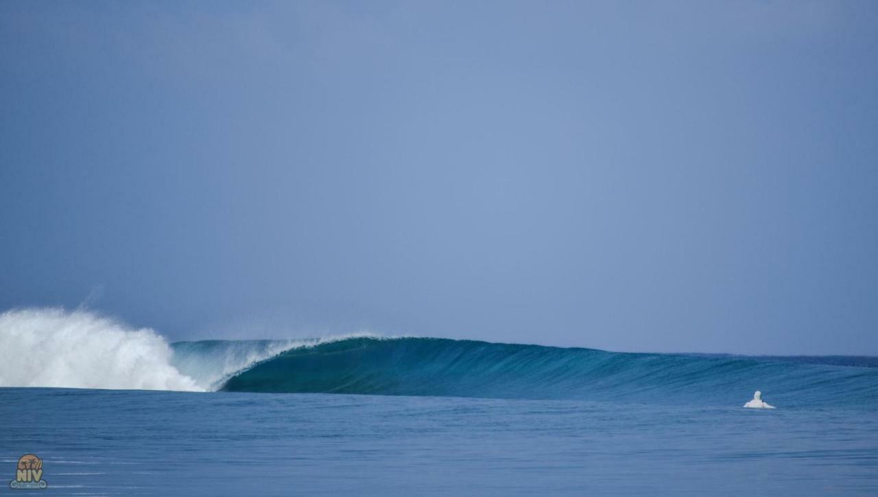 รีฟ เอดจ์ ทุลุสดู Hotel Thulusdhoo ภายนอก รูปภาพ